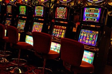 mahajitu slot featured game showcase